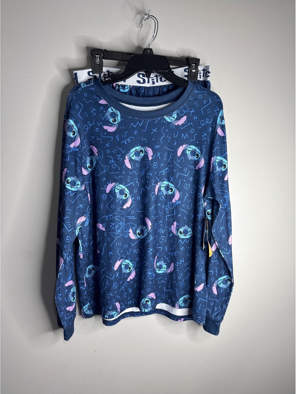 Disney Stitch Women's Lounge Set Size Large
